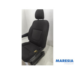 Renault - Trafic - Sitz links