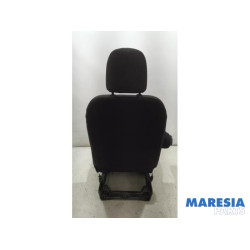 Renault - Trafic - Sitz links