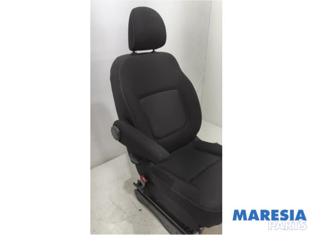 Renault - Trafic - Sitz links