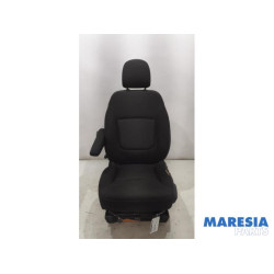 Renault - Trafic - Sitz links