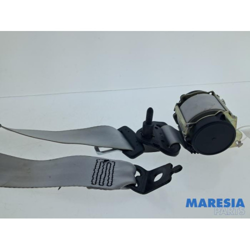Renault - Zoe - Rear seatbelt, left