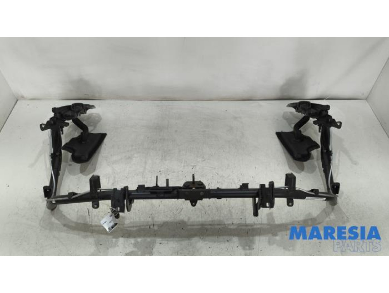 Peugeot - 308 - Tailgate frame