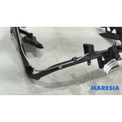 Peugeot - 308 - Tailgate frame
