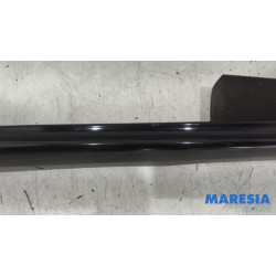 Peugeot - 308 - Side skirt, right