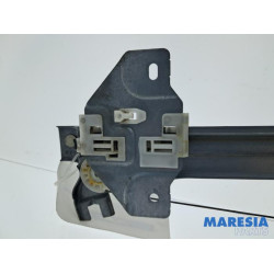 Renault - Zoe - Rear door window mechanism 4-door, right