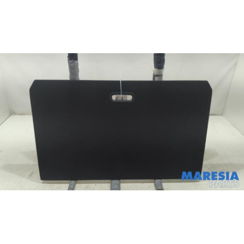Renault - Captur - Floor panel load area