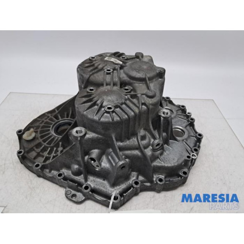 Renault - Captur - Gearbox casing