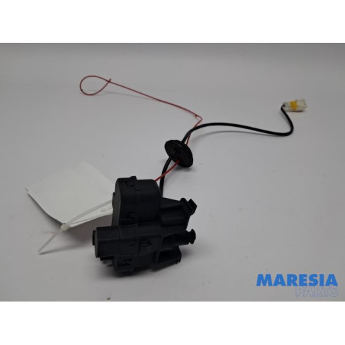 Alfa Romeo - Giulietta - Tank flap lock motor