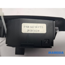 Alfa Romeo - Giulietta - Electric window switch