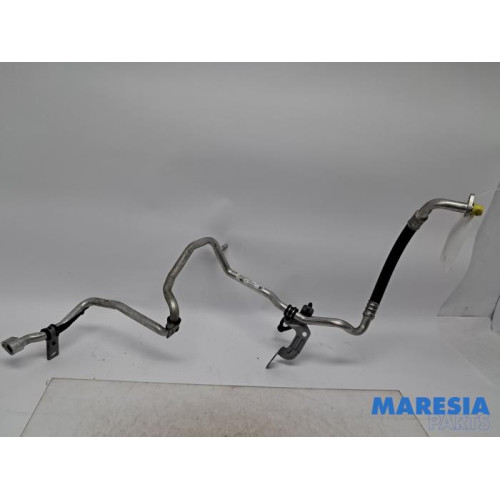 Renault - Trafic - Air conditioning line