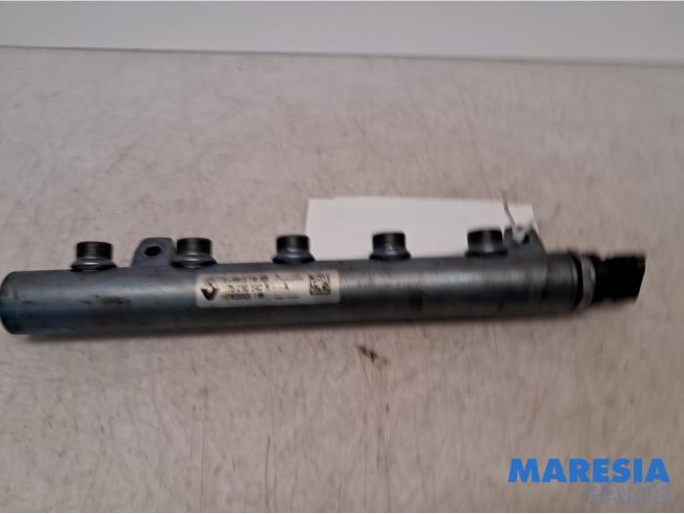 Renault - Trafic - Fuel injector nozzle