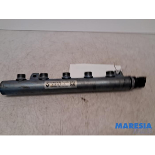 Renault - Trafic - Fuel injector nozzle