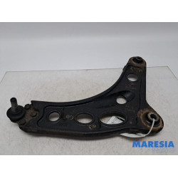 Renault - Trafic - Bras de suspension bas avant droit