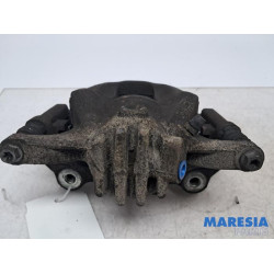 Renault - Trafic - Front brake calliper, right