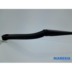 Renault - Trafic - Front wiper arm