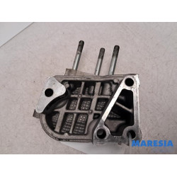 Fiat - 500 - Engine mount