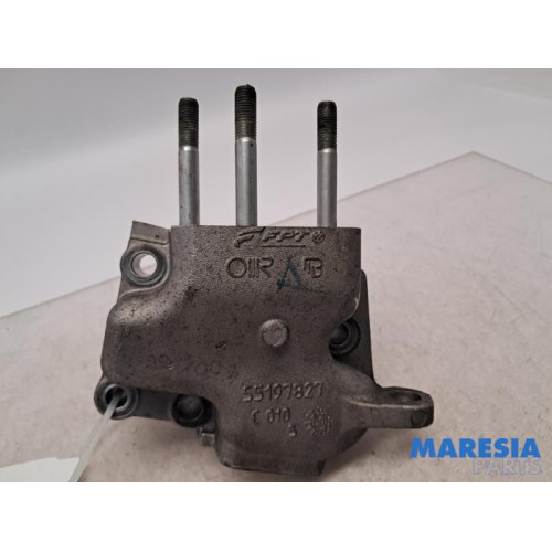Fiat - 500 - Engine mount