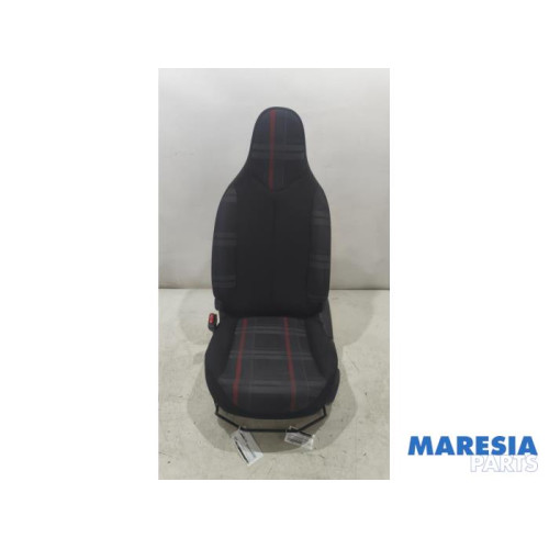 Peugeot - 108 - Stoel links