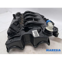 Renault - Trafic - Rocker cover