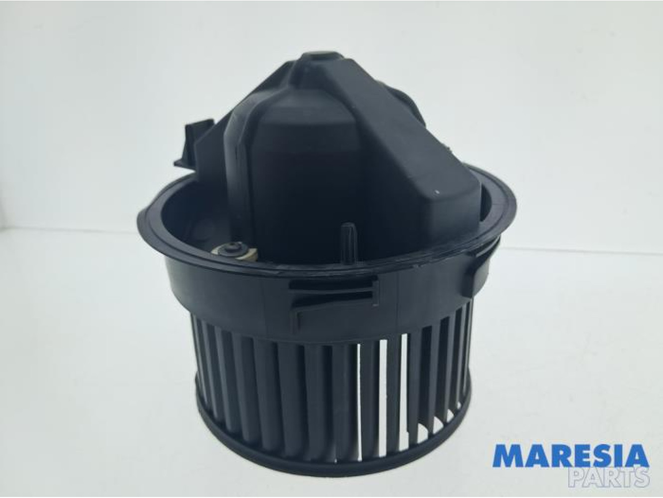 Alfa Romeo - Giulietta - Heating and ventilation fan motor