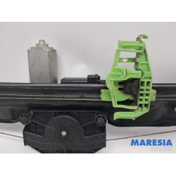 Alfa Romeo - Giulietta - Fenstermechanik 4-türig links vorne