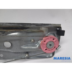 Alfa Romeo - Giulietta - Fenstermechanik 4-türig rechts hinten