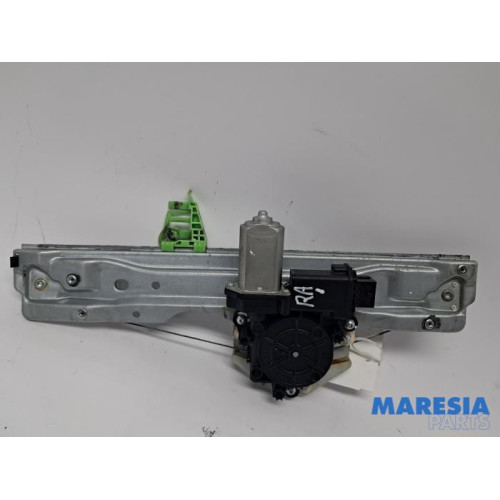 Alfa Romeo - Giulietta - Fenstermechanik 4-türig rechts hinten