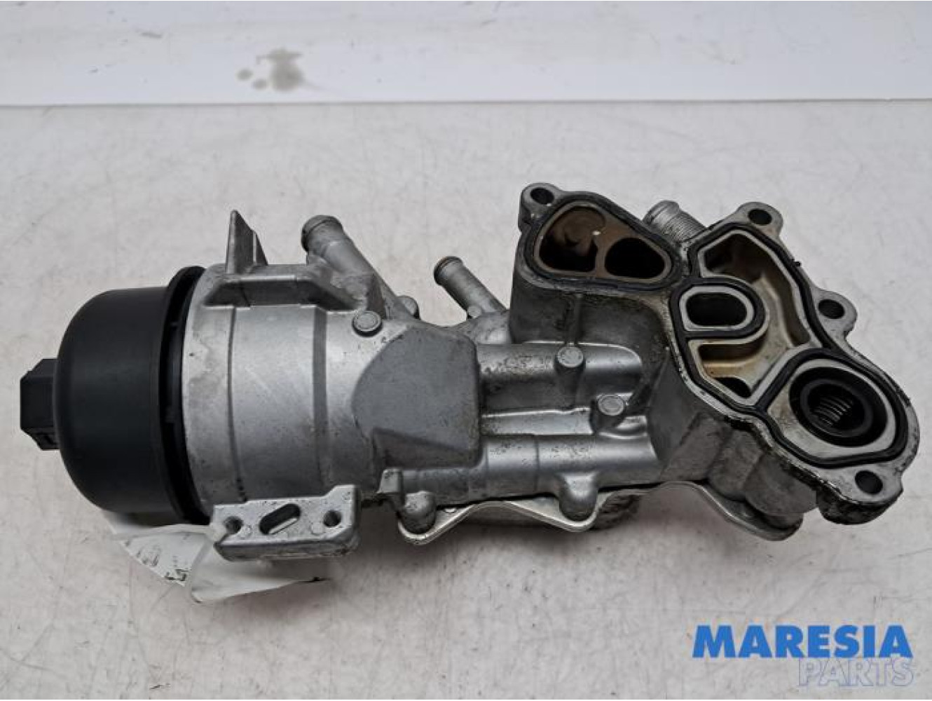 Citroen - C5 Aircross - Oil filter housing