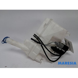 Peugeot - 108 - Front windscreen washer reservoir