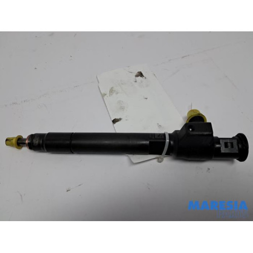 Opel - Vivaro - Injecteur (diesel)
