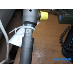Opel - Vivaro - Injecteur (diesel)