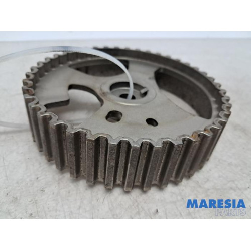 Opel - Vivaro - Camshaft sprocket