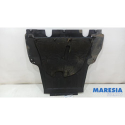 Renault - Captur - Engine protection panel