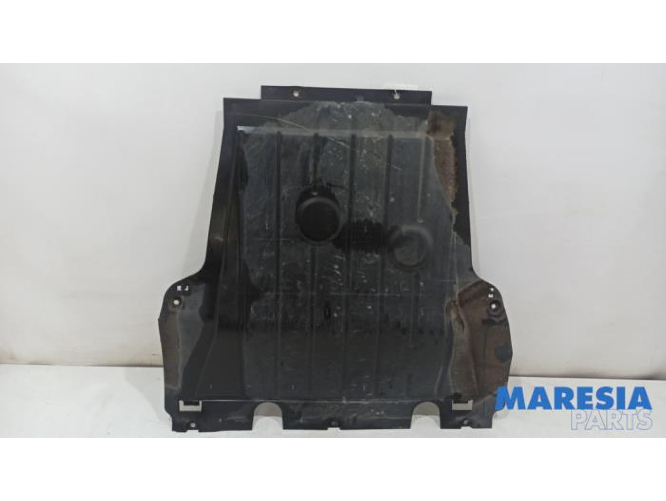 Renault - Captur - Engine protection panel
