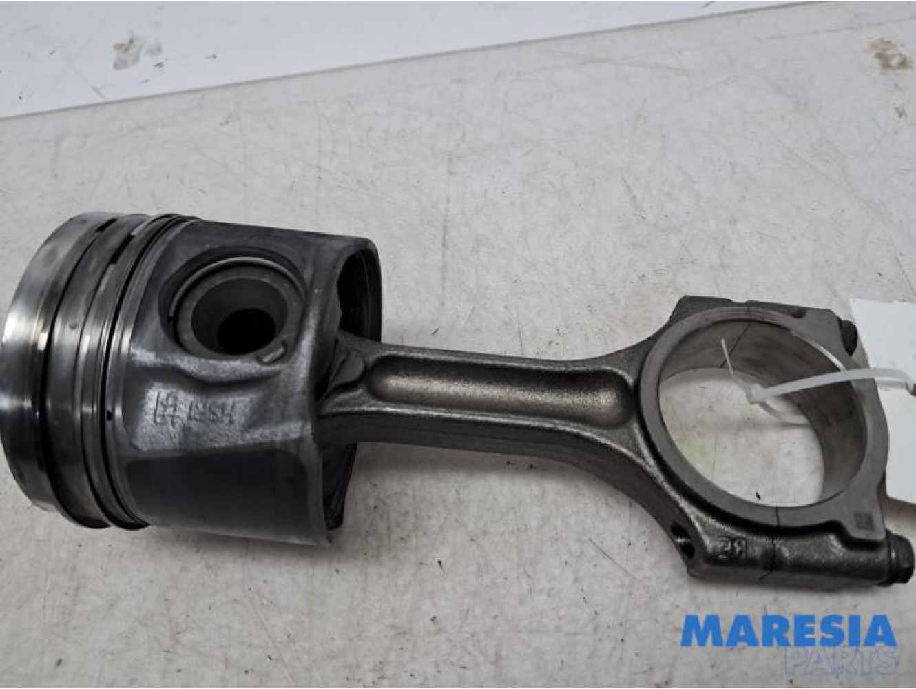 Opel - Vivaro - Connecting rod