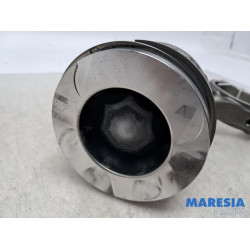 Opel - Vivaro - Connecting rod