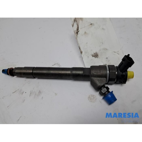 Opel - Vivaro - Injecteur (diesel)