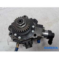 Opel - Vivaro - Mechanical fuel pump