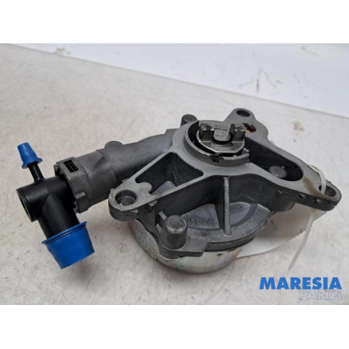 Opel - Vivaro - Vacuum pump (diesel)