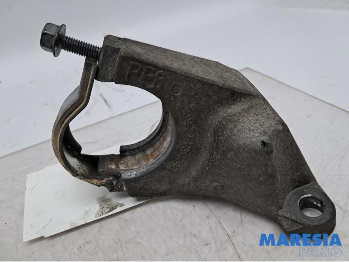 Opel - Vivaro - Support (miscellaneous)