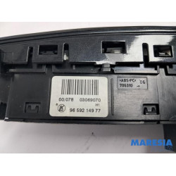 Peugeot - 308 - Panikbeleuchtung Schalter