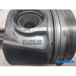 Renault - Trafic - Connecting rod