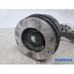 Renault - Trafic - Connecting rod
