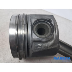 Renault - Trafic - Connecting rod