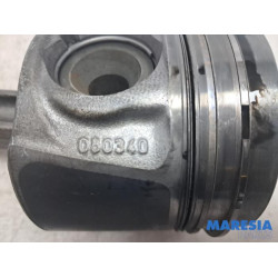 Renault - Trafic - Connecting rod