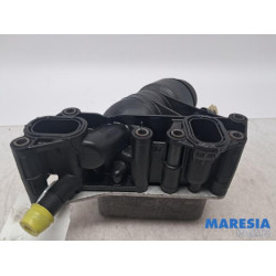 Renault - Trafic - Oil filter housing