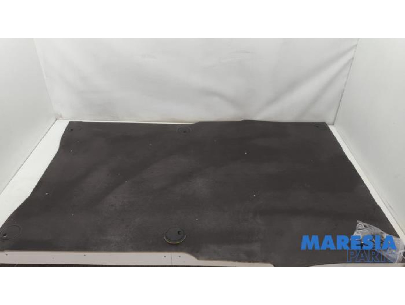 Opel - Combo - Floor panel load area