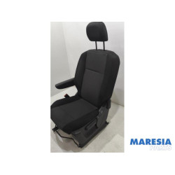 Opel - Combo - Sitz links