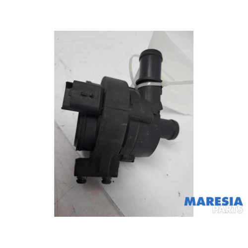 Renault - Trafic - Additional water pump