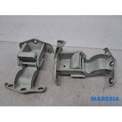 Renault - Trafic - Set of hinges